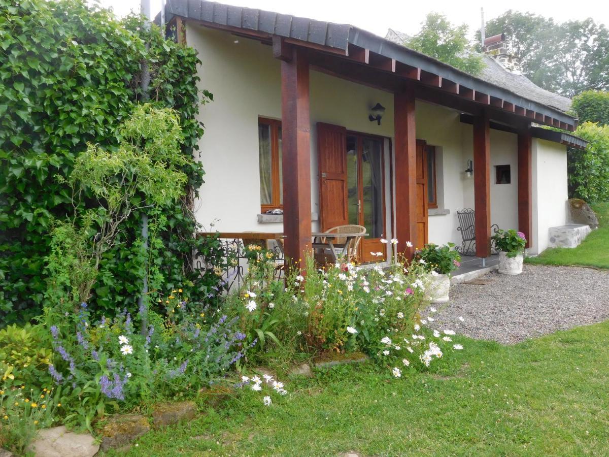 Chambre D'Hotes Grange De La Bastide Laveissière Zewnętrze zdjęcie