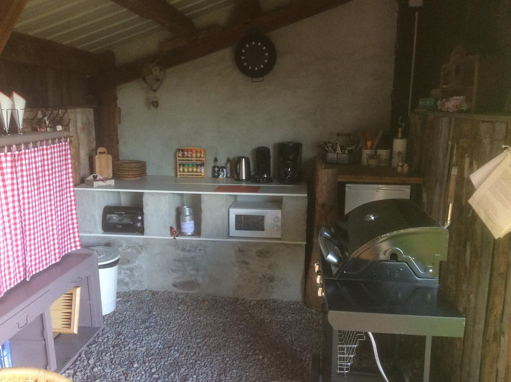 Chambre D'Hotes Grange De La Bastide Laveissière Zewnętrze zdjęcie